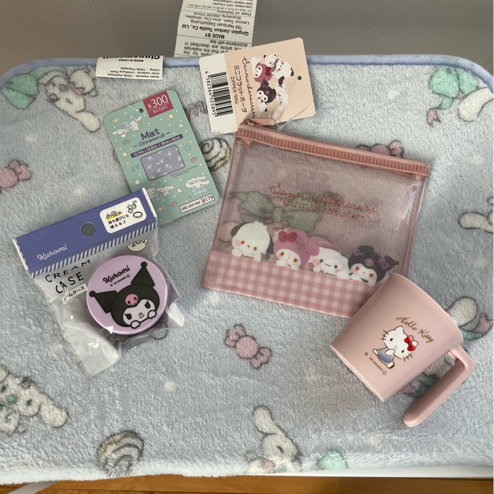 Sanrio Friends bundle 🤍